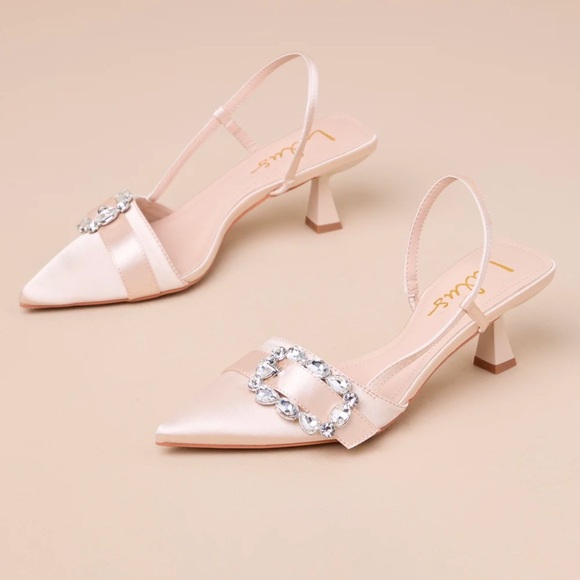 Lulus pumps 🤍 - Picture 3 of 5